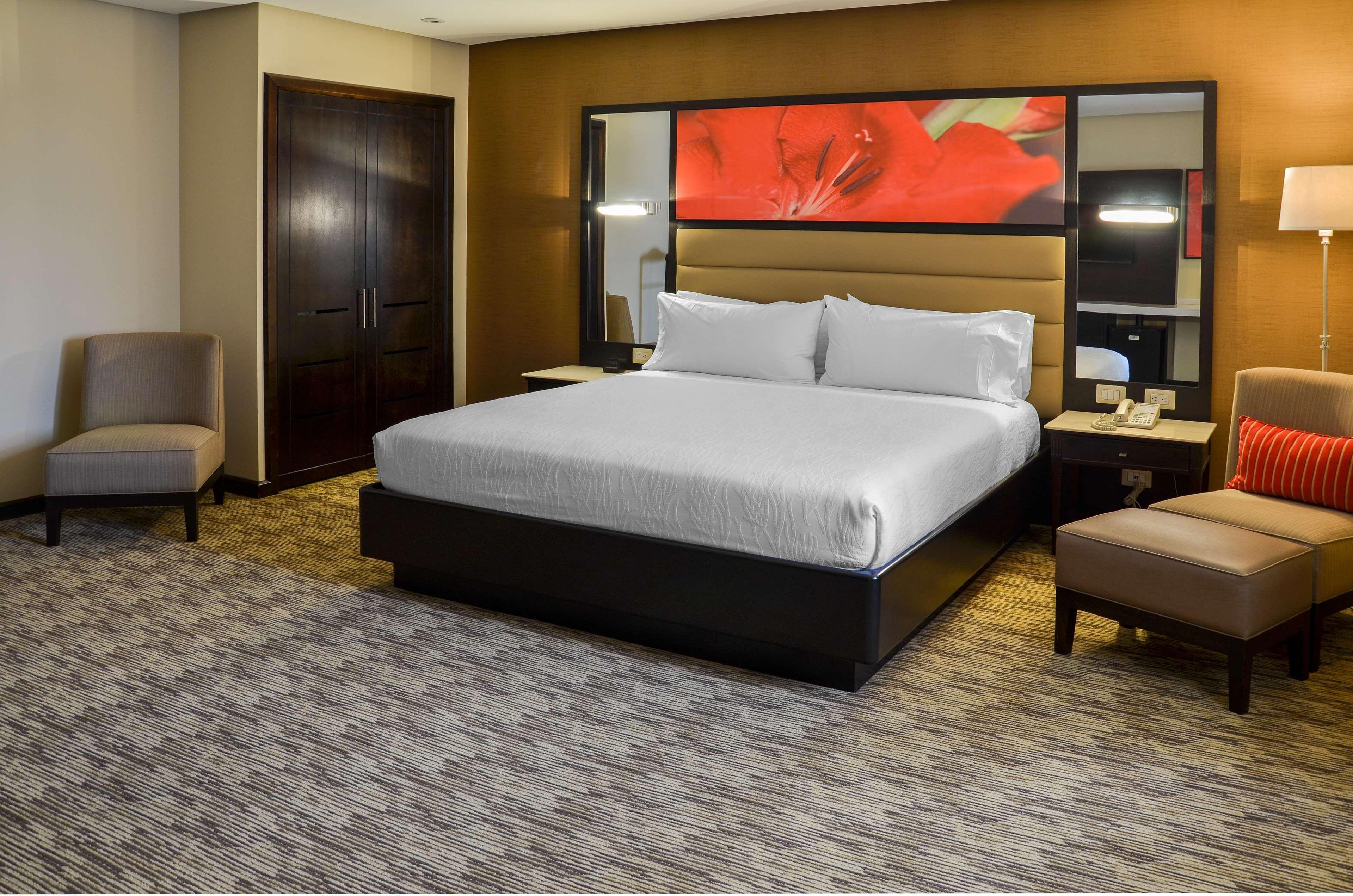 Hilton Garden Inn Guatemala Dış mekan fotoğraf