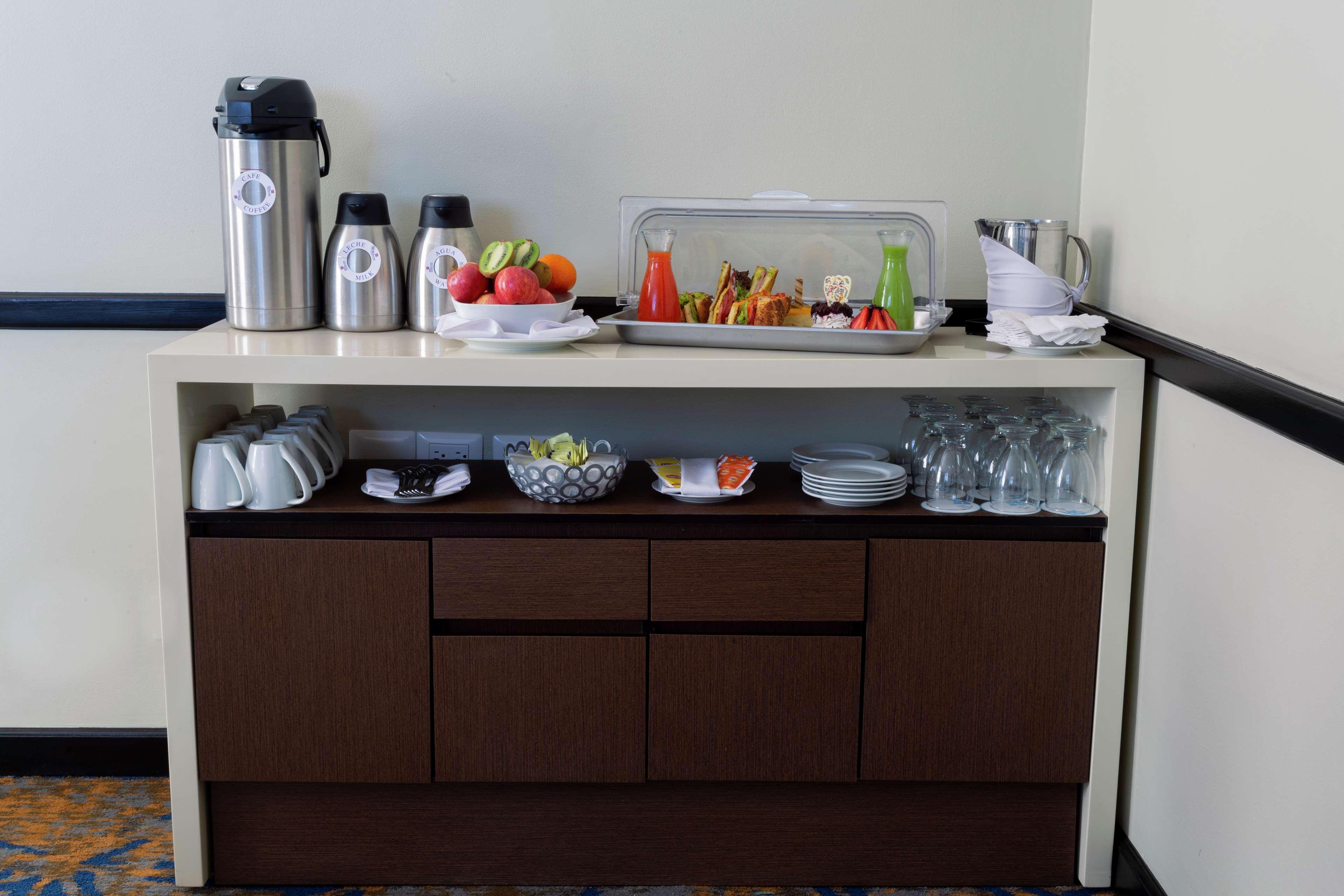Hilton Garden Inn Guatemala Dış mekan fotoğraf